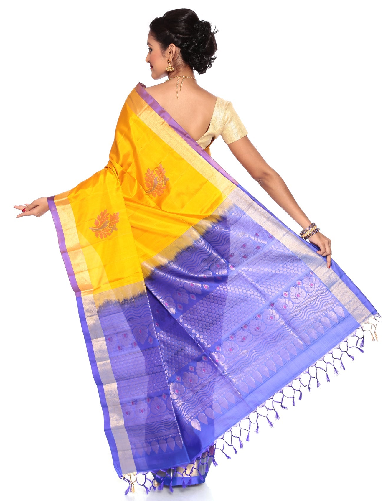 Buy Mandakini Kanchipuram Handloom Patli Pallu Pure Silk Sarees Online