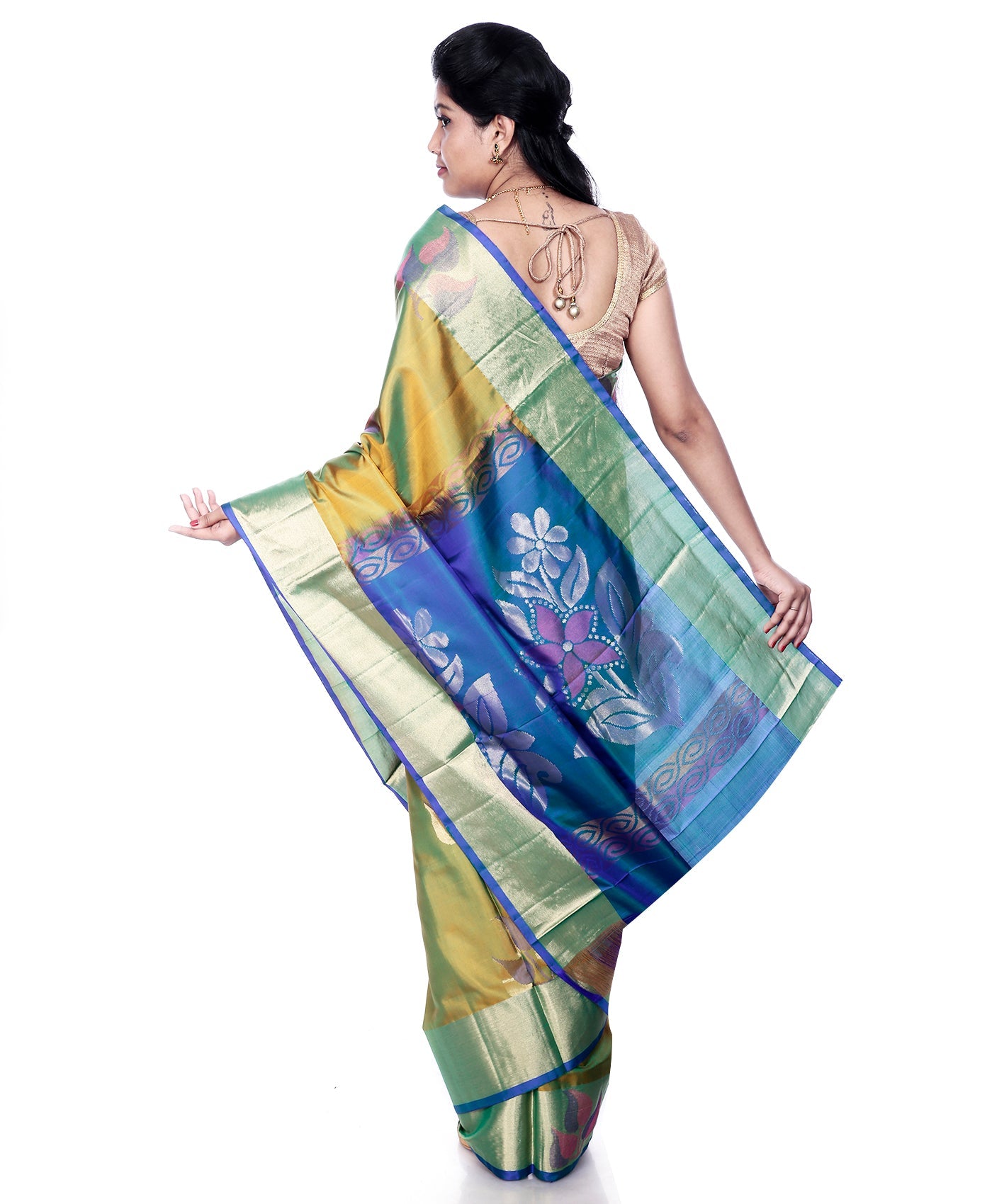 Buy Mandakini Kanchipuram (Kanjivaram) Handloom Pure Silk Sarees Online