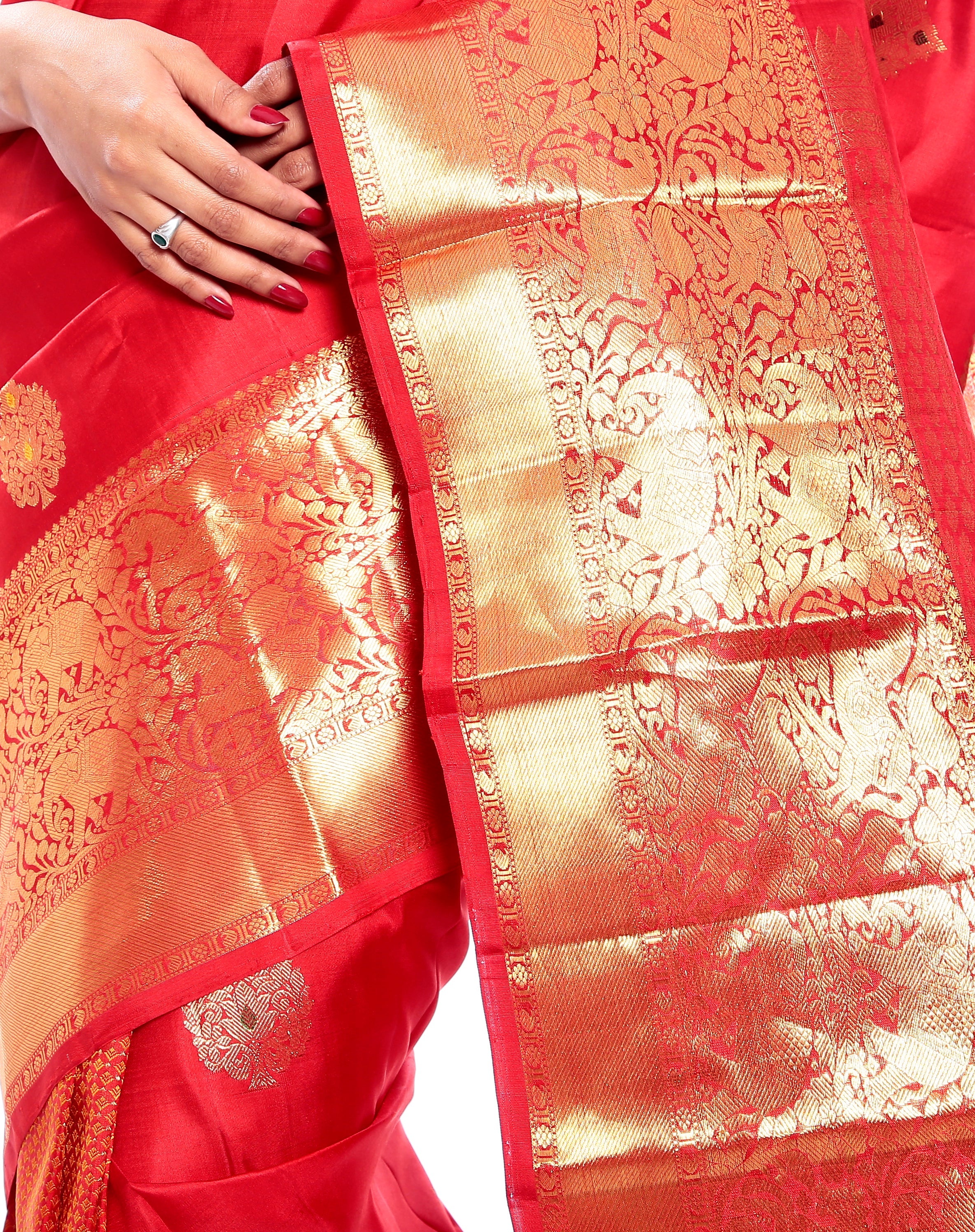 Red Kanchivaram saree