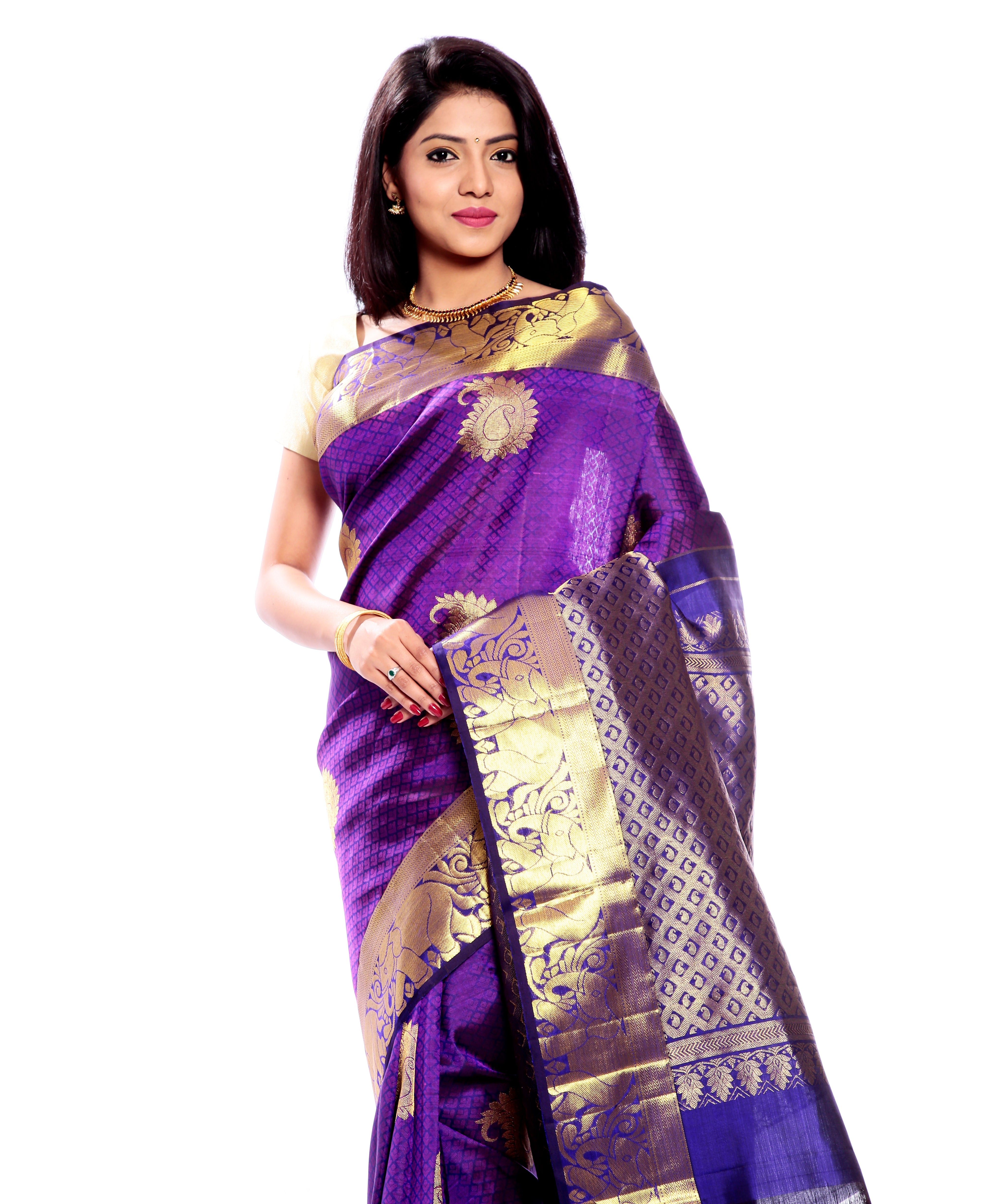 magenta kanchivaram saree