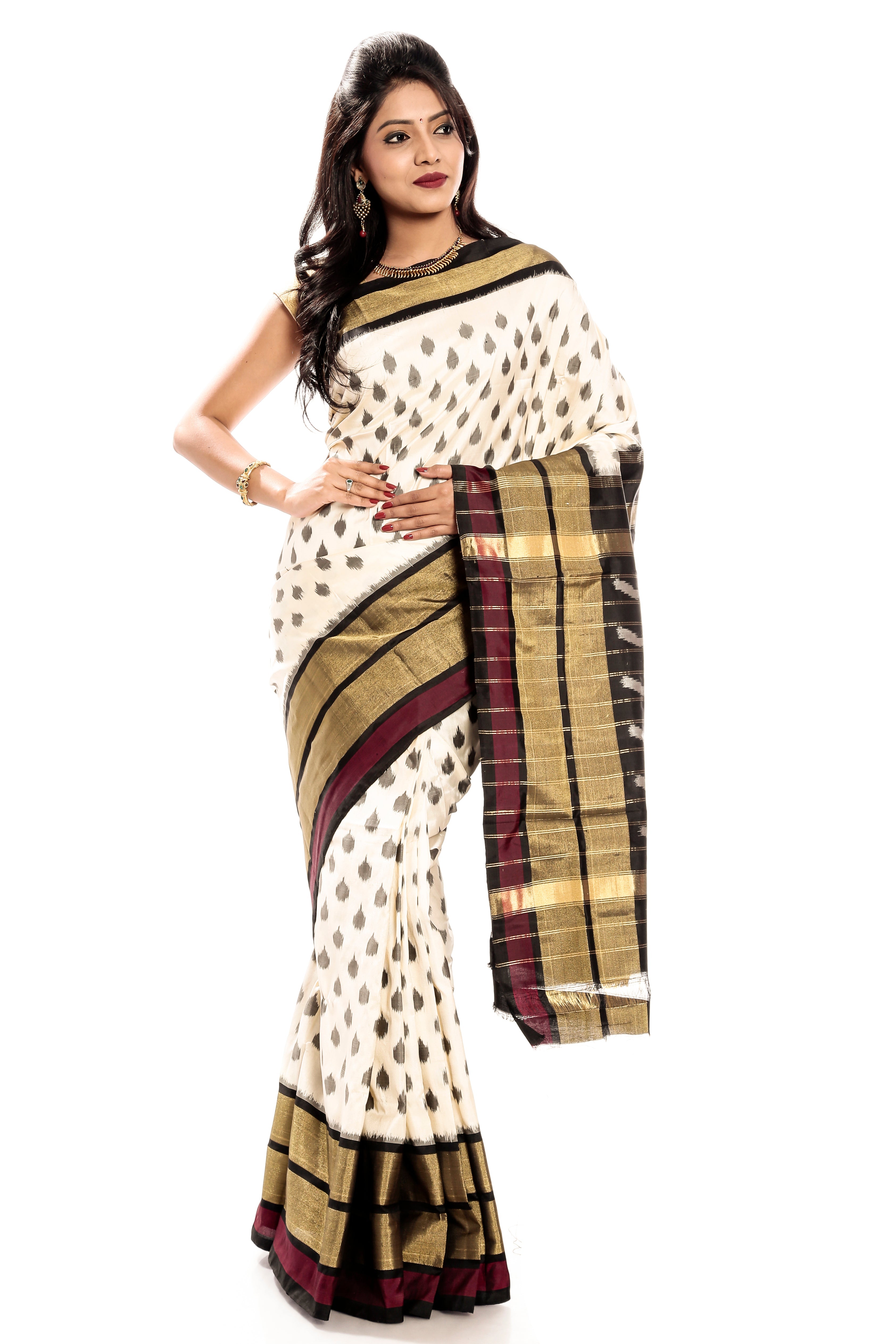 Buy Mandakini Pochampally Ikkat (Ikat) Handloom Pure Silk